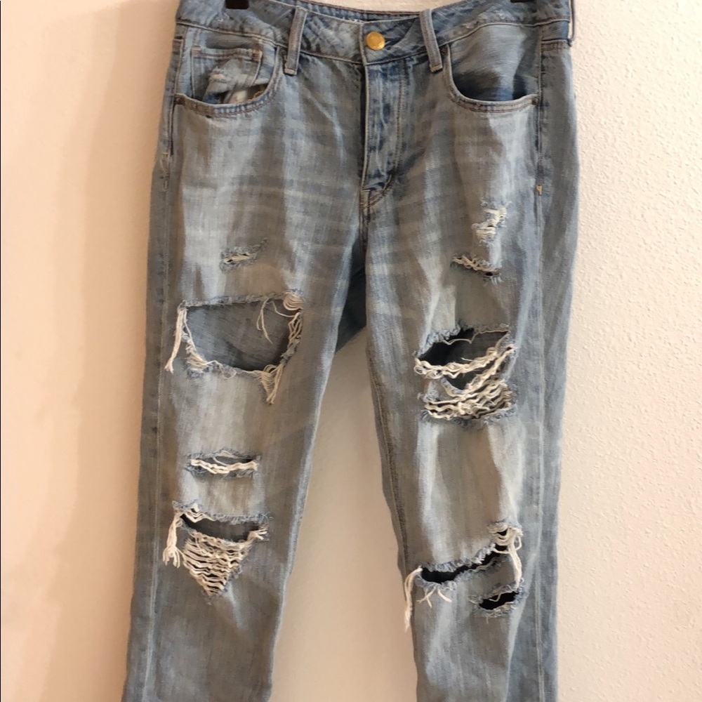American Eagle Distressed Jeans